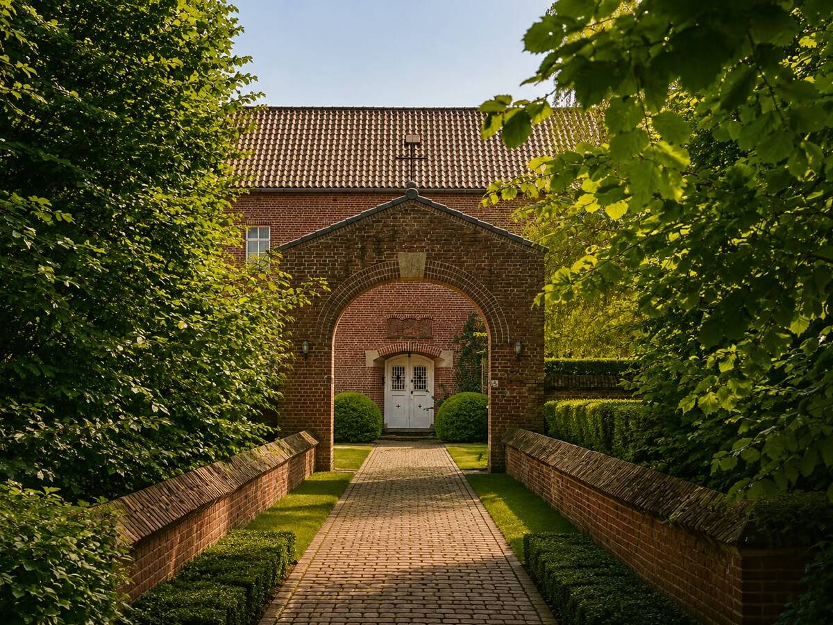 Voorzijde klooster Hotel Clara Eindhoven